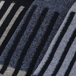 000121255001_002_800